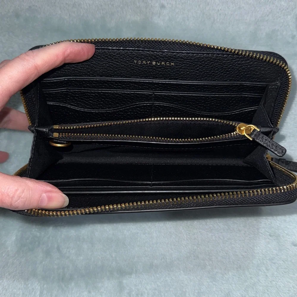 Tory Burch Black Pebbled Leather Thea Zip Continental Wallet